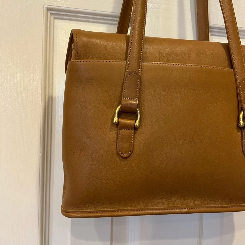 Vintage Coach 9808 Equestrian Flap Shopper Shoulder Bag in Toffee Tan Brown